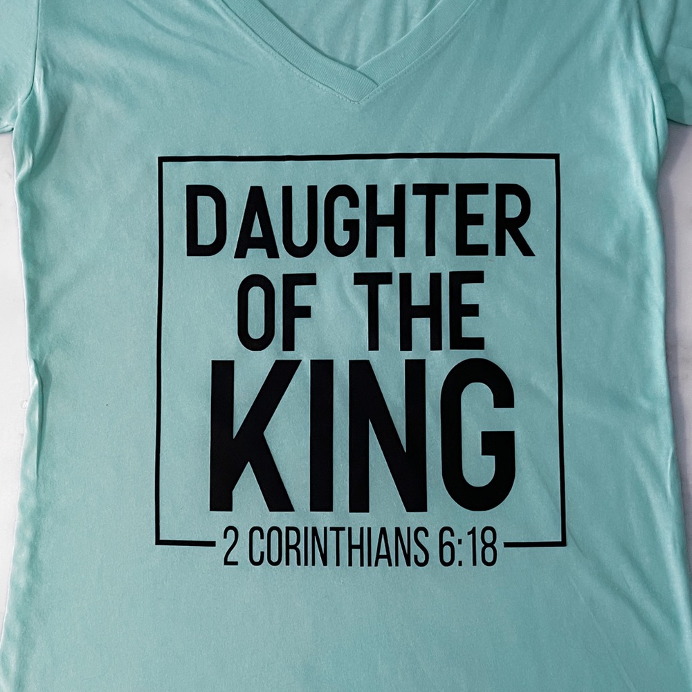 Daughter of the King Christian T-Shirt - Picture 4 of 7